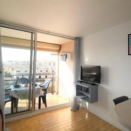 Apartmán Avec Clim, Piscine, Ascenseur Et Parking, Proche Et Commerces - Fr-1-307-143 Le Grau-du-Roi