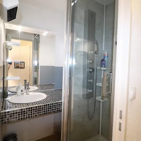 Avec Clim, Piscine, Ascenseur Et Parking, Proche Et Commerces - Fr-1-307-143 Apartmán