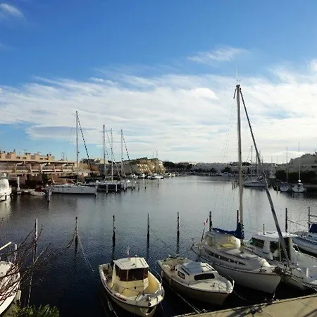 Avec Clim, Piscine, Ascenseur Et Parking, Proche Et Commerces - Fr-1-307-143 Le Grau-du-Roi