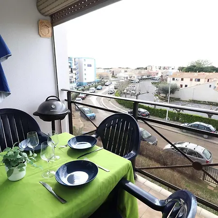 Avec Clim, Piscine, Ascenseur Et Parking, Proche Et Commerces - Fr-1-307-143 Appartement Le Grau-du-Roi