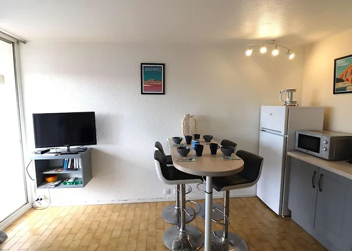 Avec Clim, Piscine, Ascenseur Et Parking, Proche Et Commerces - Fr-1-307-143 *